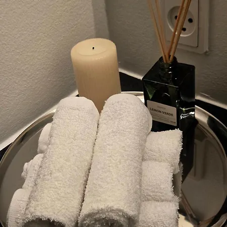 Spacious 100sqm Nordic Designer With 2 Large Bedrooms In Amager Apartment *