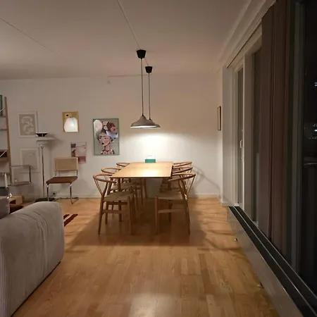 Spacious 100sqm Nordic Designer With 2 Large Bedrooms In Amager *